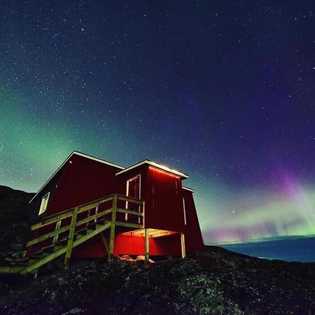Inuk Hostels Nuuk Exteriör bild