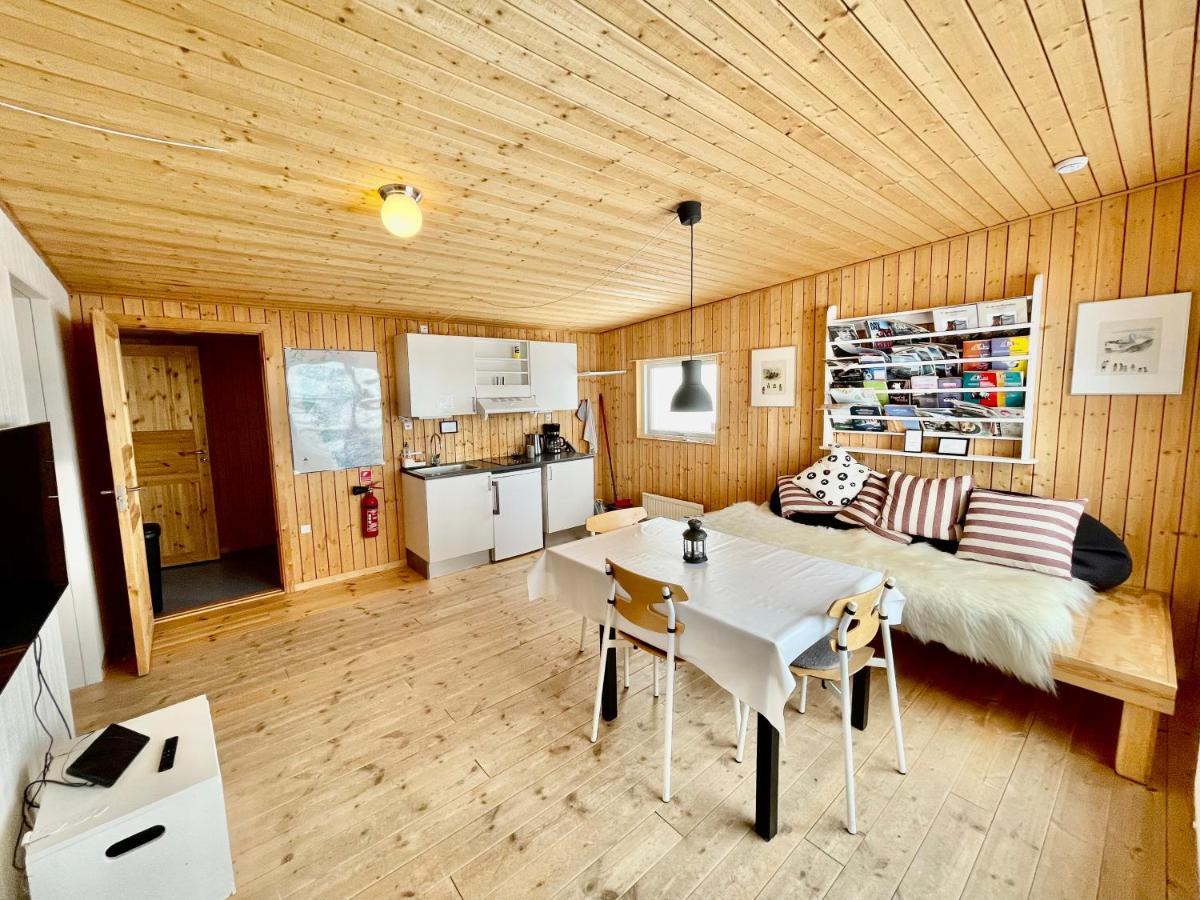 Inuk Hostels Nuuk Exteriör bild