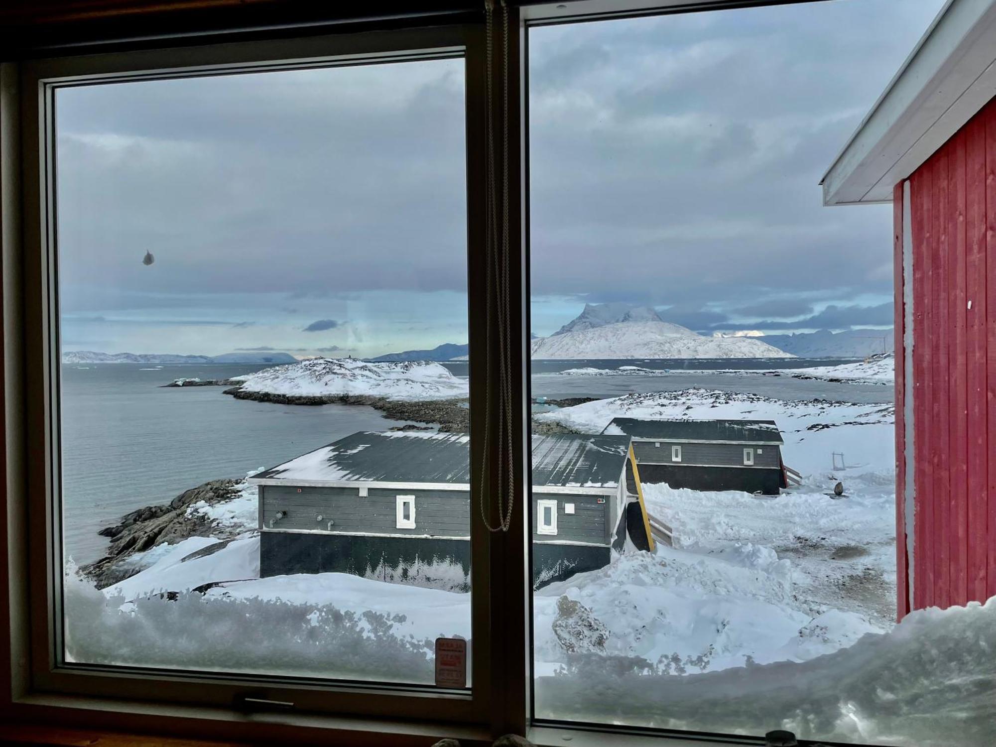 Inuk Hostels Nuuk Exteriör bild