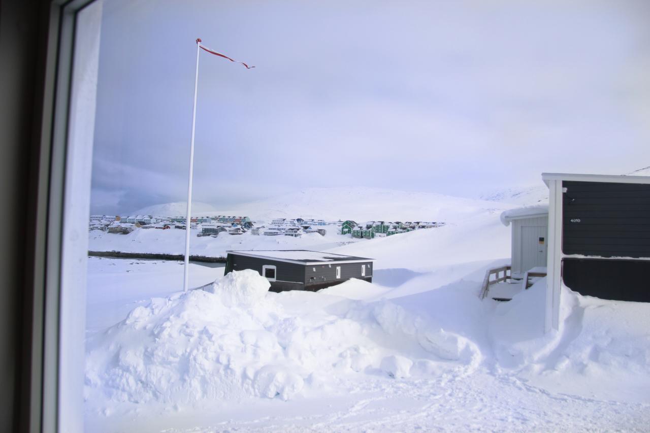 Inuk Hostels Nuuk Exteriör bild