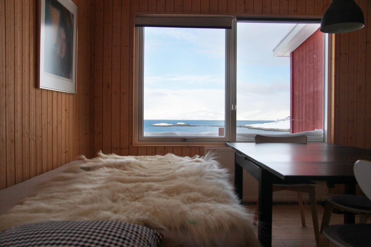 Inuk Hostels Nuuk Exteriör bild