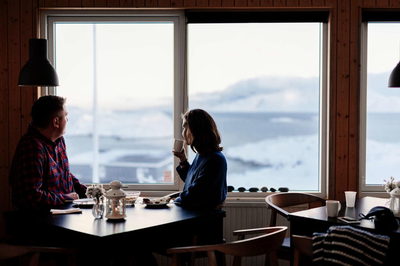 Inuk Hostels Nuuk Exteriör bild